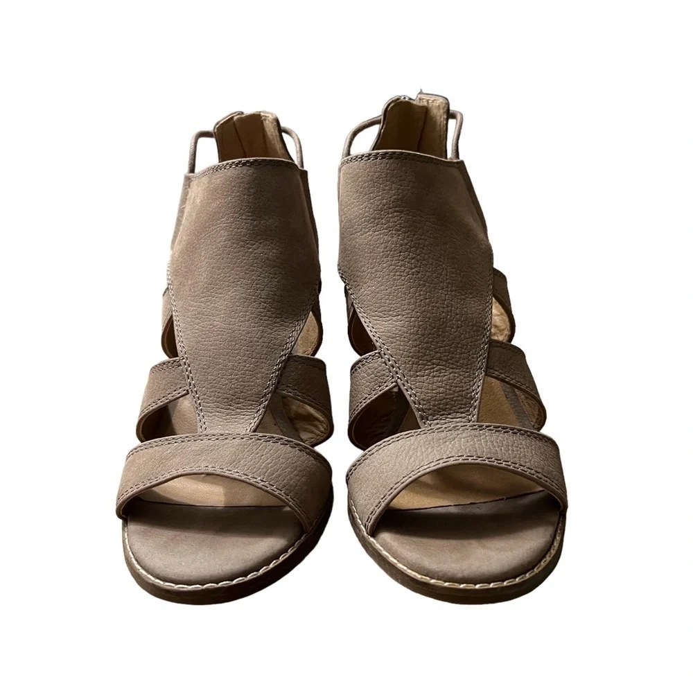 LUCKY BRAND Joellen Wedges in Camel Suede Size 6.5 -- fits like a 7